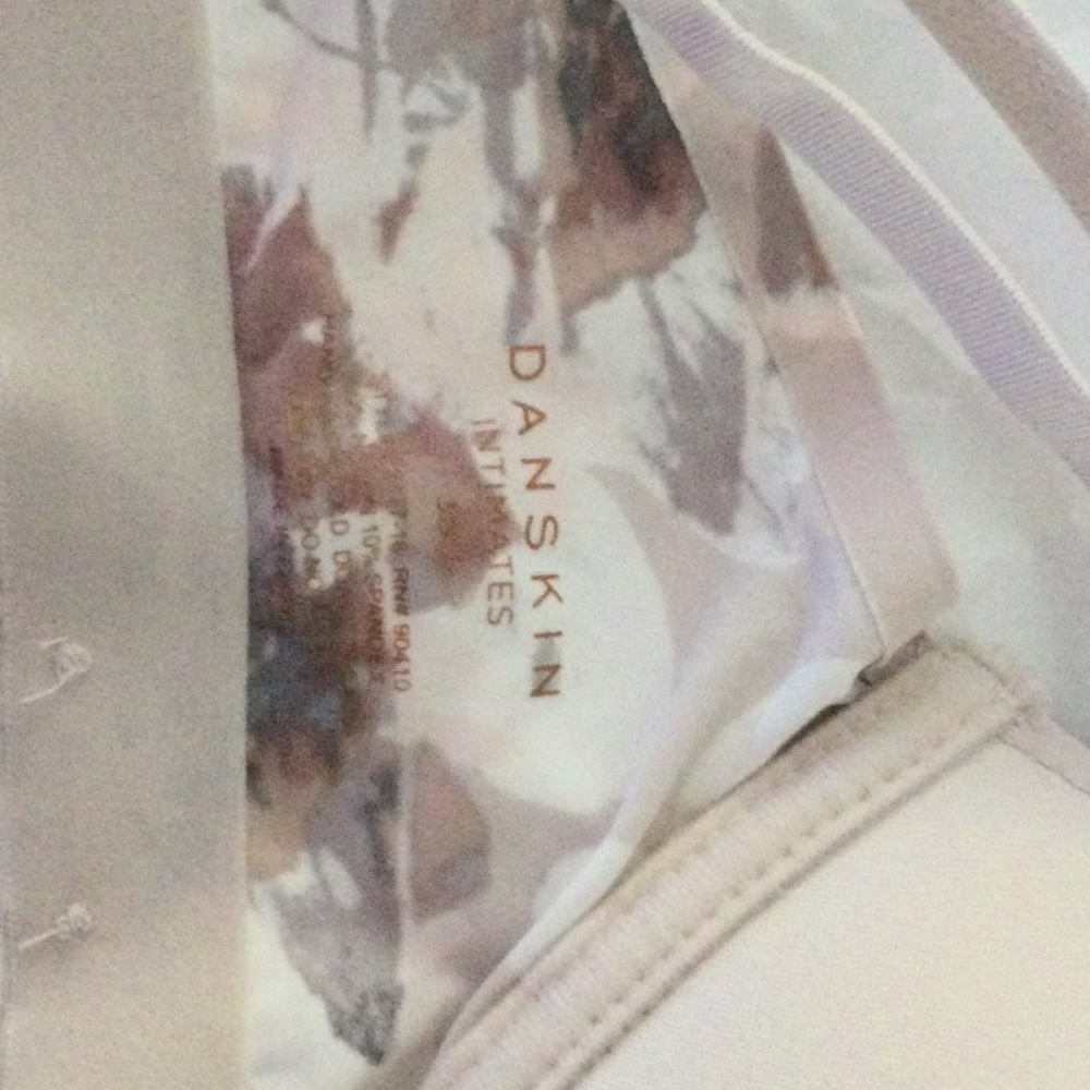 Danskin Intimates Push Up Bra 38C